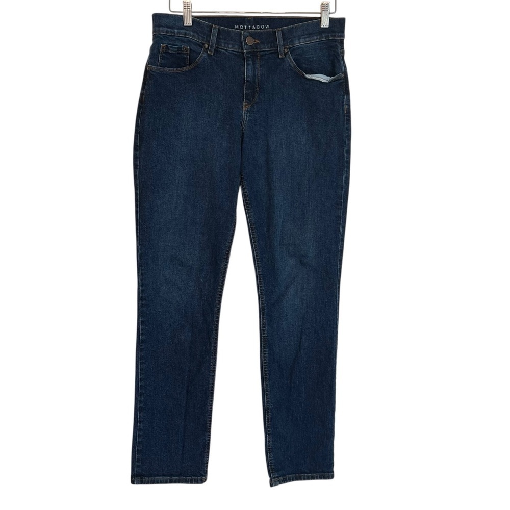 Mott & Bow Boyfriend Jeans Medium Dark Wash 28x30 Classic Capsule Casual